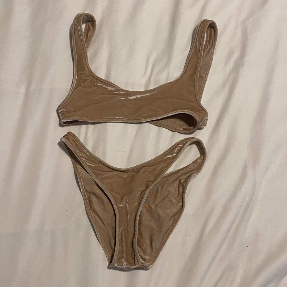 Women’s triangle velvet bikini